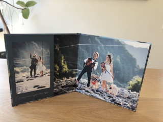 ウェルカムボード見開き4面(186×186)※内側