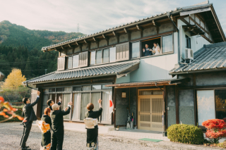 LAUGH PHOTO WEDDING_自宅・実家・母校・老人ホーム