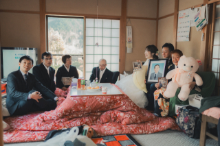 LAUGH PHOTO WEDDING_自宅・実家・母校・老人ホーム