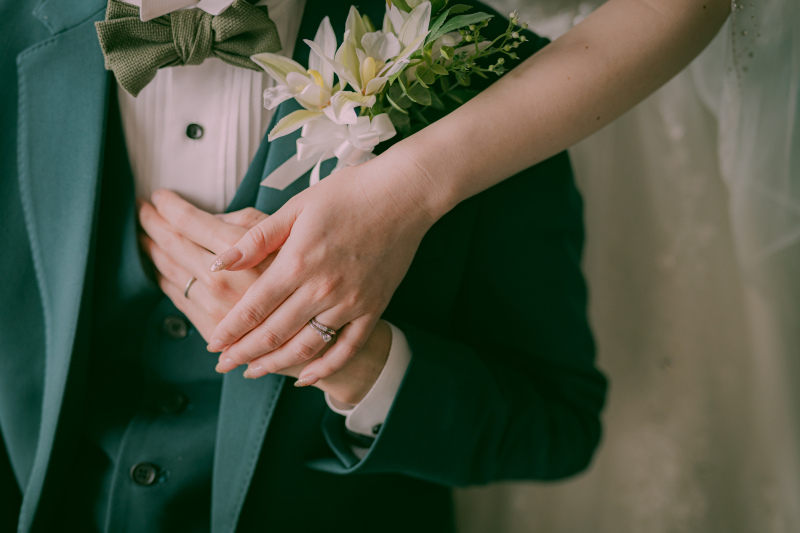 衣装2着【洋装1着＋和装1着スタジオプラン】6つの異なるテイストで撮影／100カット以上のデータ付／事前に衣装試着を行います