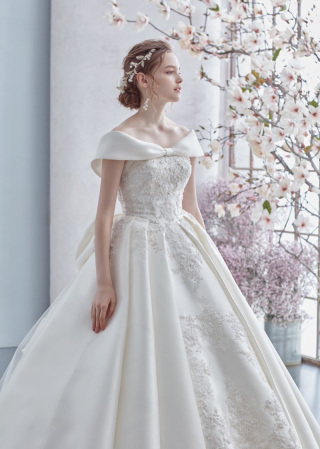 ウェディングドレス No.8