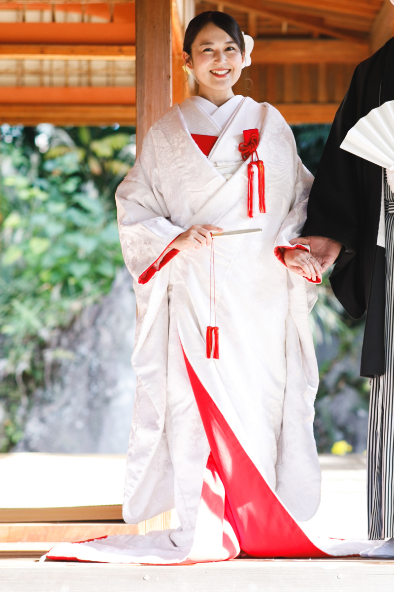 白無垢_裏赤蝶々