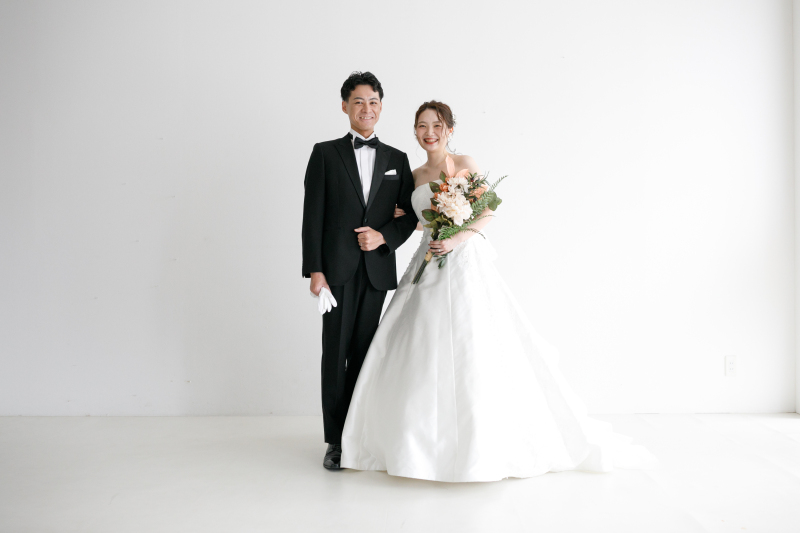 スタジオへ移動してドレス撮影！