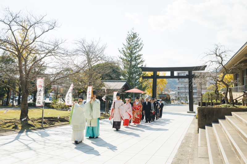 【11月までの特別価格】《結婚式のプロが叶える》護国神社:本格神前式&特別フォトウェディング◆データ120カット付き
