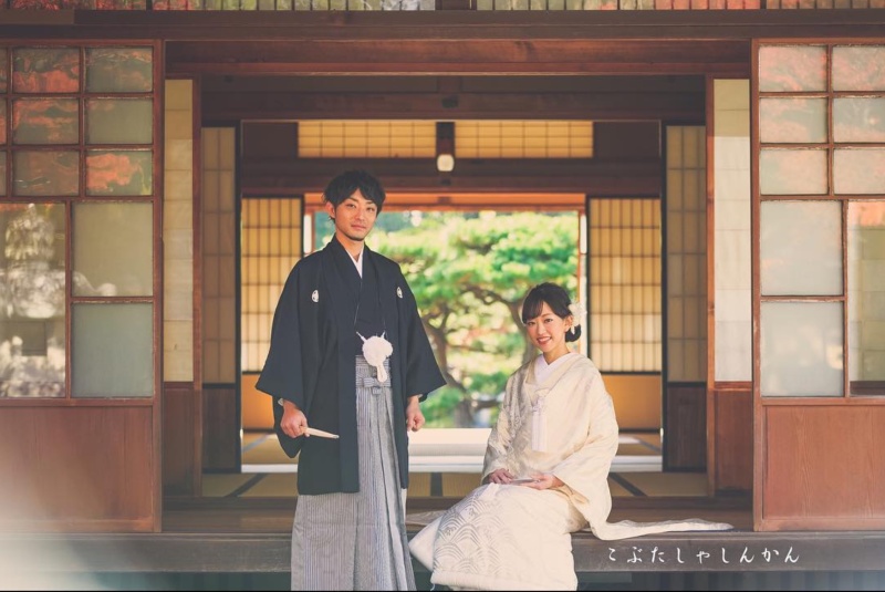 こぶたしゃしんかん_庭園で撮影できる