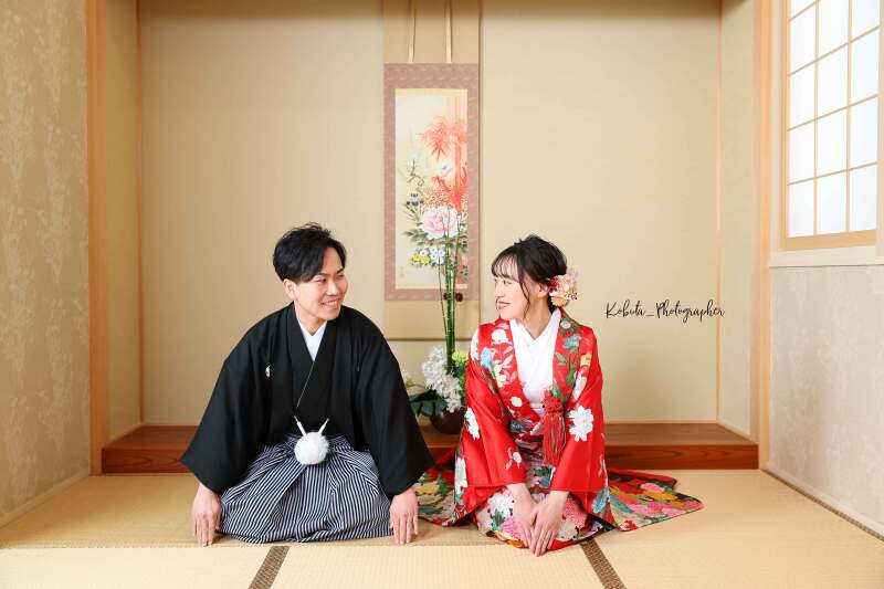 こぶたしゃしんかん_色打掛・着物が豊富