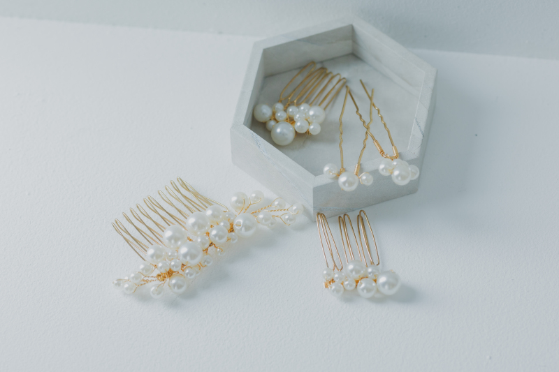 ヘアアクセサリー