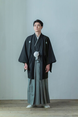  紋付袴（黒）