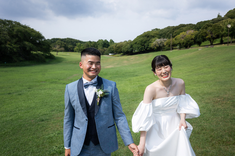 木漏れ日と美しいおふたり♪ウェディングフォト