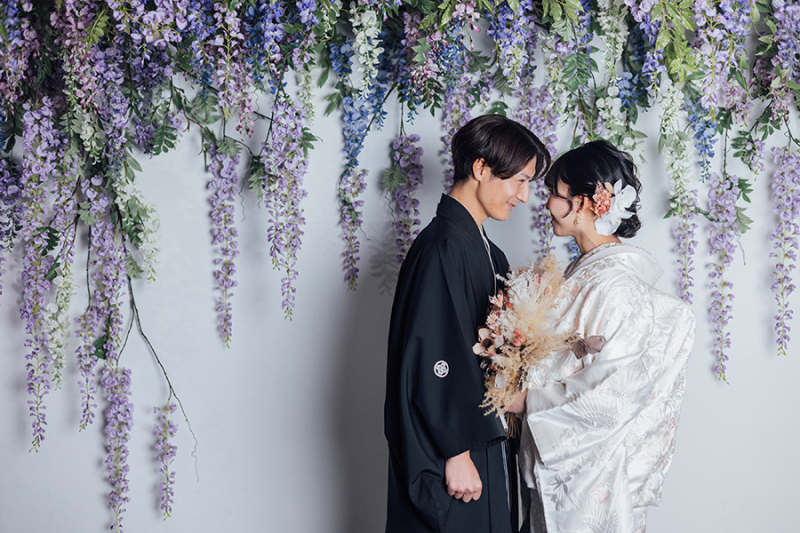 シックで華やかな横浜スタジオで♪和＆洋婚フォト。