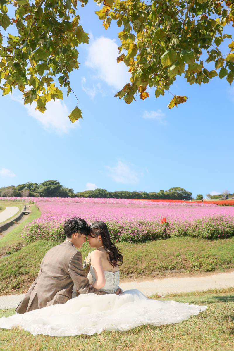 おでこを寄せて