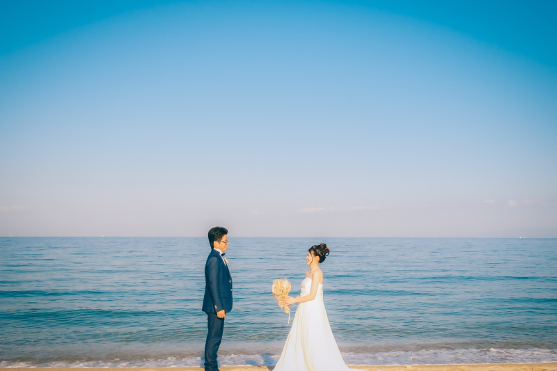 海でロケーション撮影