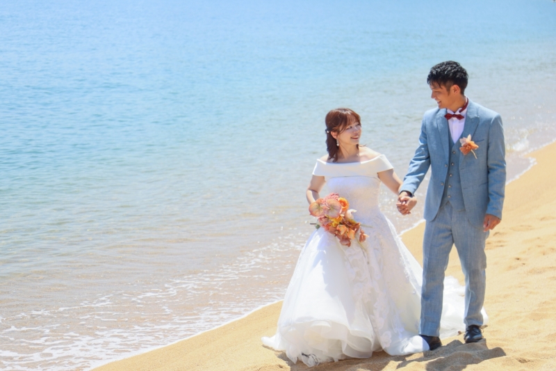 青い海で