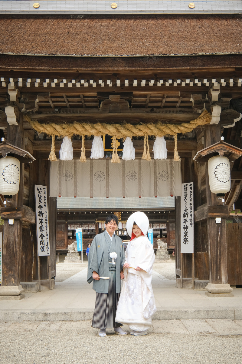 幽宮(かくりのみや)の前で