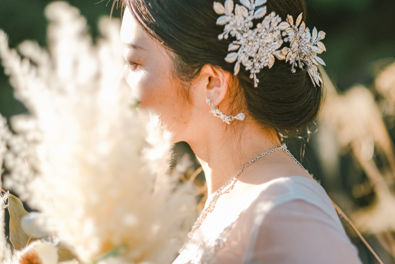 光に吸い込まれそうな花嫁さま♡