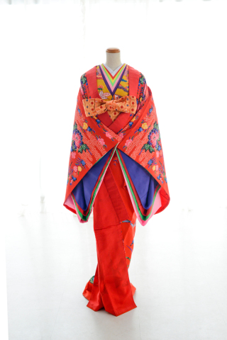 琉装　赤