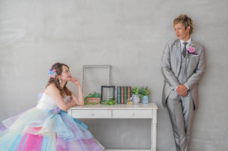 ビーチで「ウェディングドレス」＆スタジオ「カラードレス」撮影