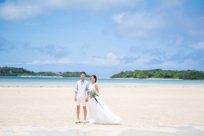 青い空、白い砂浜