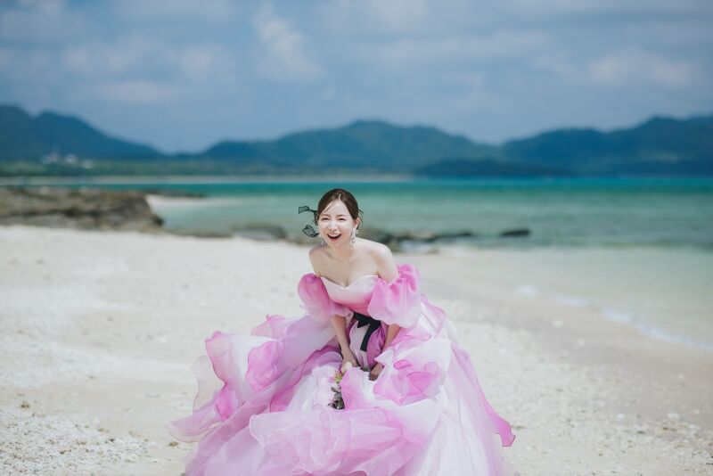 ARURU WEDDING_カラードレスロケ