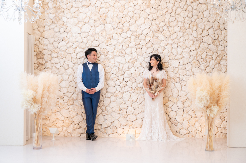 チャペルでもスタジオでも、お肌が綺麗に見えるライティングで撮影してくれる、花嫁の心強い味方です!