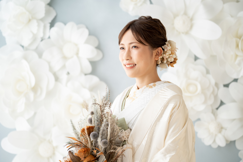 【和装ロケ＆白ドレススタジオ撮影プラン】ウェディングドレス＆新郎衣装・和装レンタル込みデータ100カット保障！