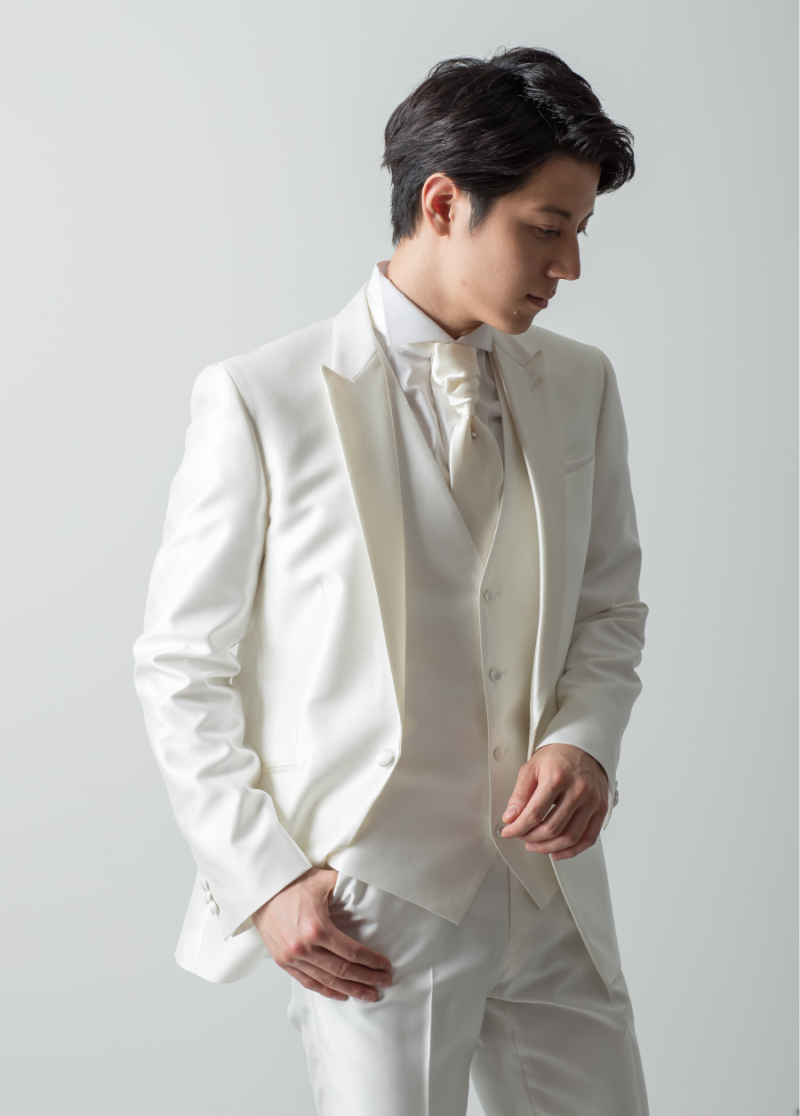 MCM13572