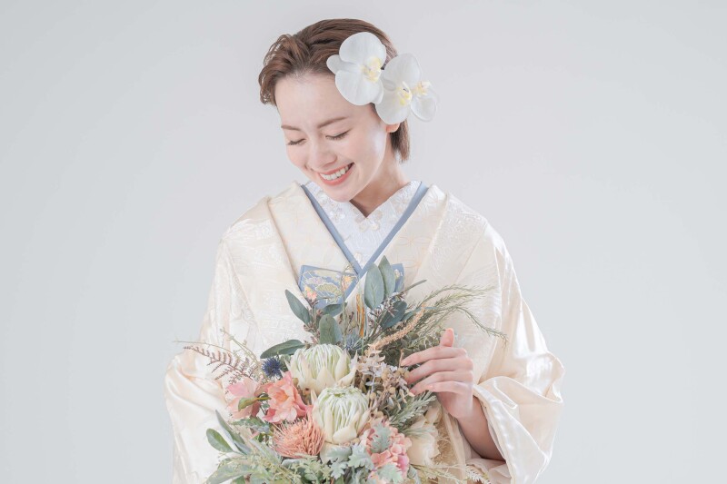 ニュアンスカラーを取り入れた色あそびも◎