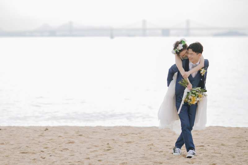 渋川海水浴場ロケ+スタジオ|洋装フォトプラン(洋装2着・美容・データ・出張料込)