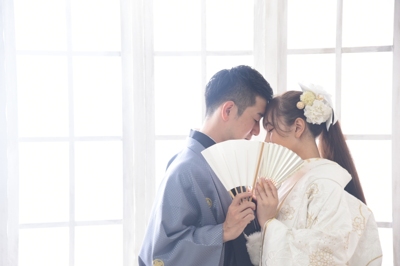 和装　白無垢ゴールド × 紋付袴グラデーション