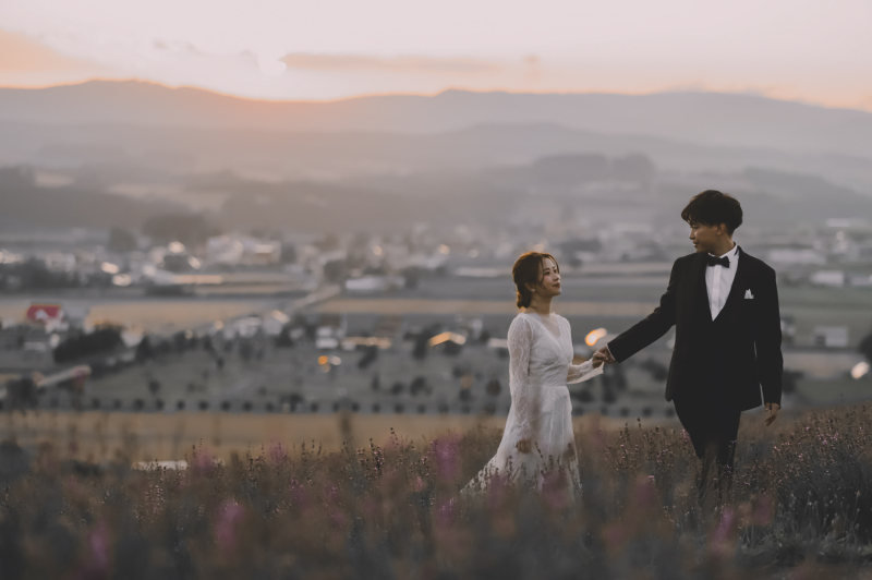 二人で一緒に歩きながら