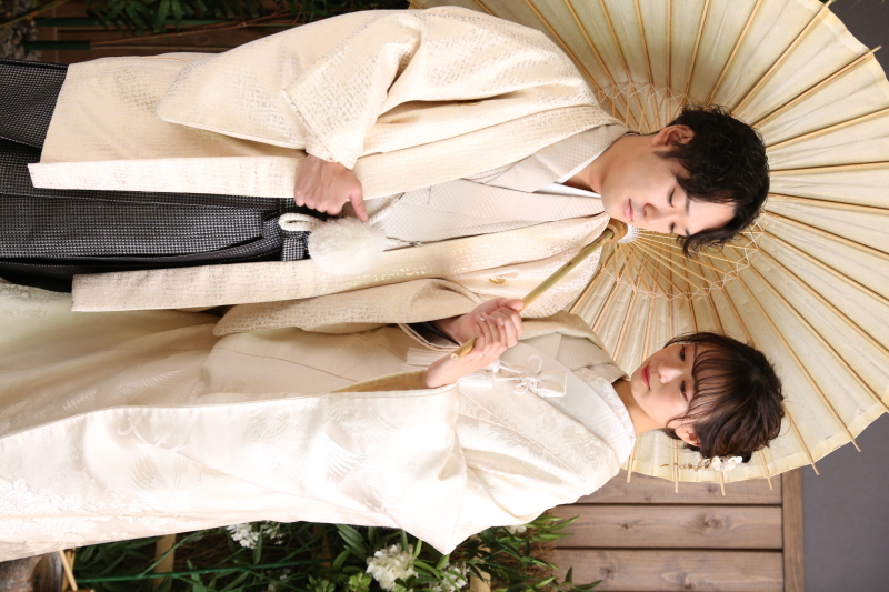 和傘も白で統一