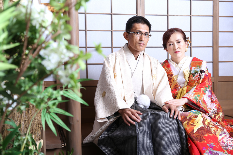 背景は本格的な和室で撮影させて頂きました！