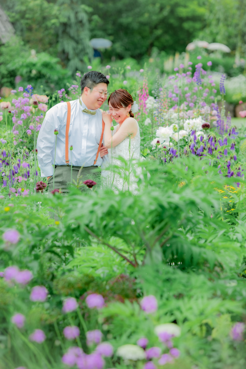 一面のお花に囲まれて