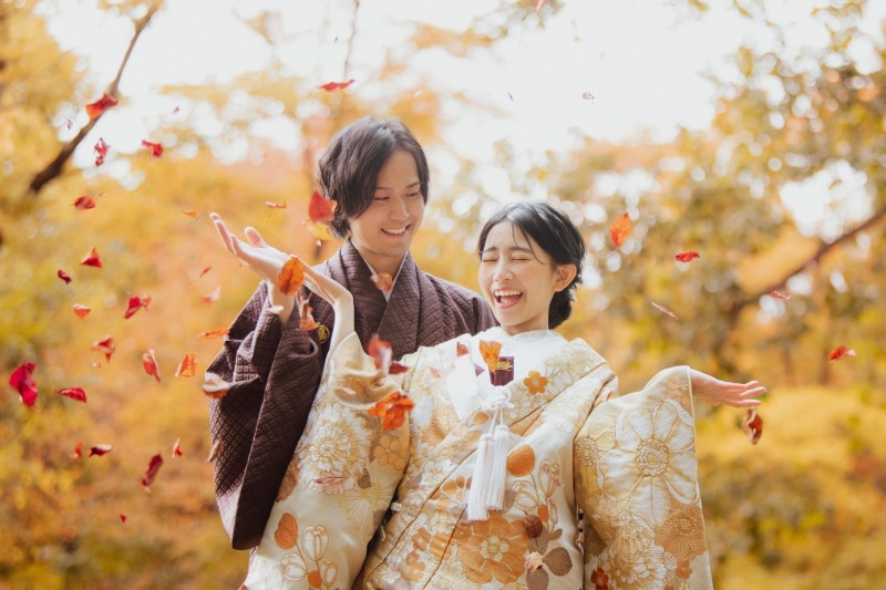 紅葉ならではの雰囲気を楽しんで