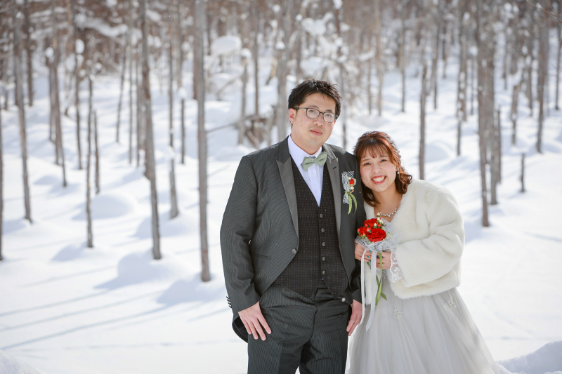 冬の青い池・四季彩の丘 ウェディングドレス