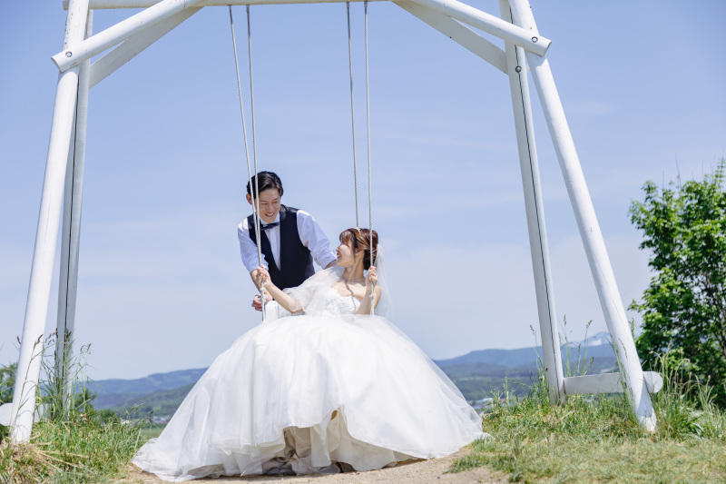 ブランコに乗って2人だけの空間で