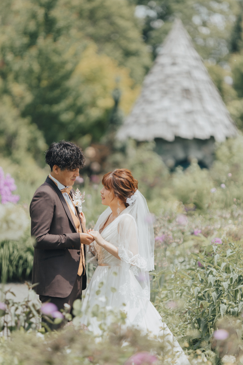 ノームの庭でドラマチックなシーンを