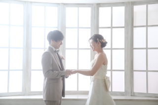 スタジオで楽しく！ドラマチックな写真が撮れます！