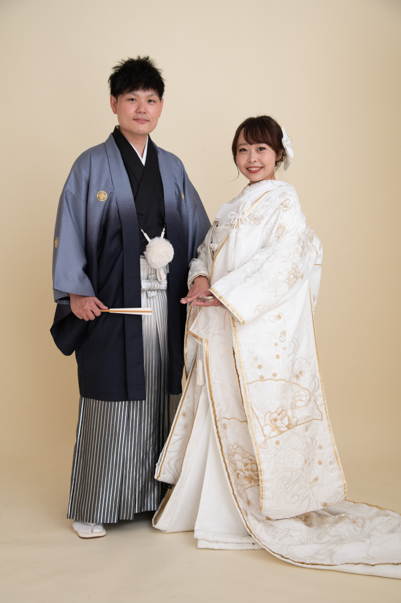 白無垢ゴールド×グレーの袴