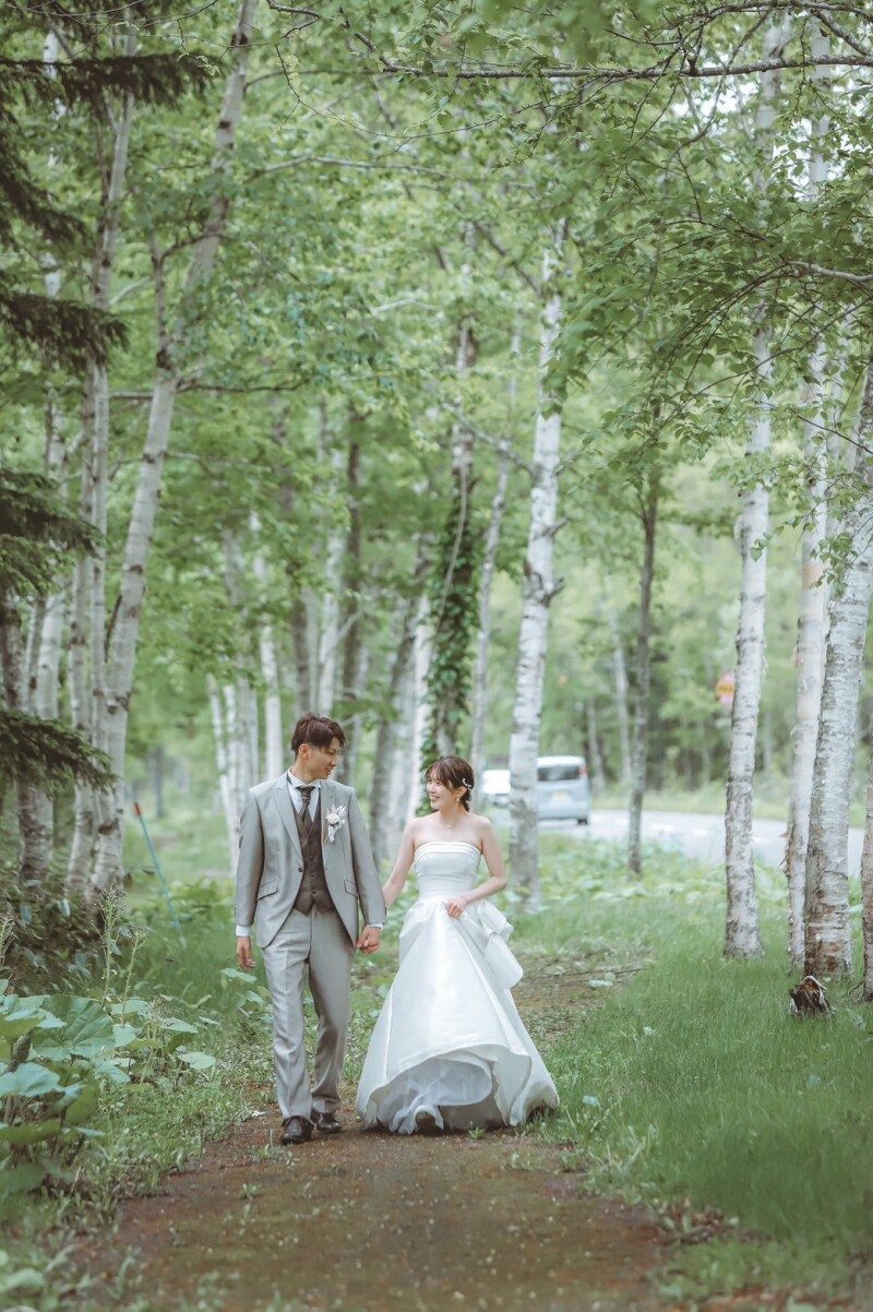 青い池での白樺並木