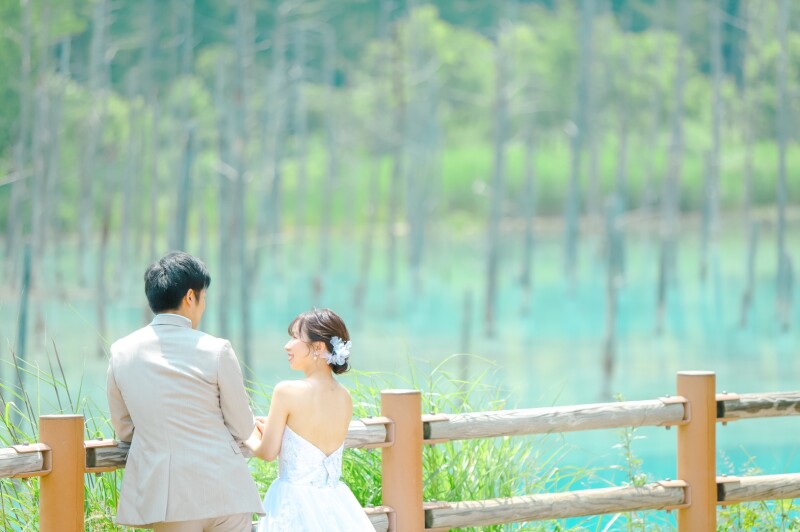 「美瑛 青い池」神秘的な場所でおふたりの思い出を