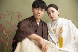 初回ご契約で10%OFF〈スタジオ撮影〉1DAYフォトウェディングアルバムプラン【20カット収録のアルバム付き】