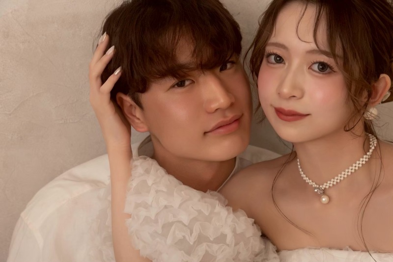 初回ご契約で10%OFF〈スタジオ撮影〉1DAYアルバムプラン【20カット収録のアルバム付き】B~SSまで選び放題!