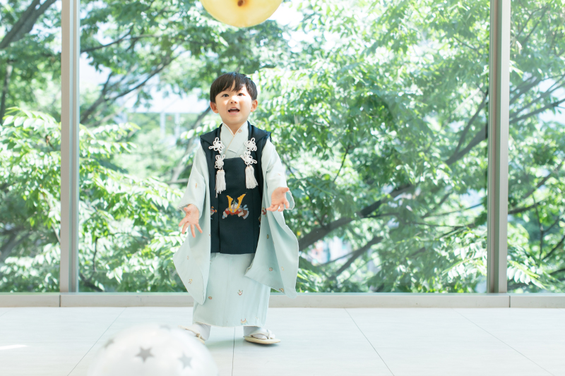 風船で遊びながら・・・