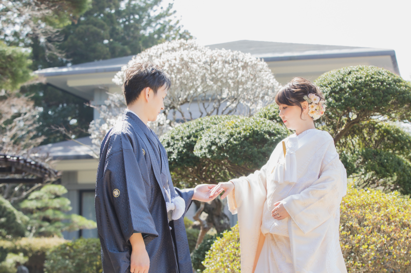 手を取り合って♡