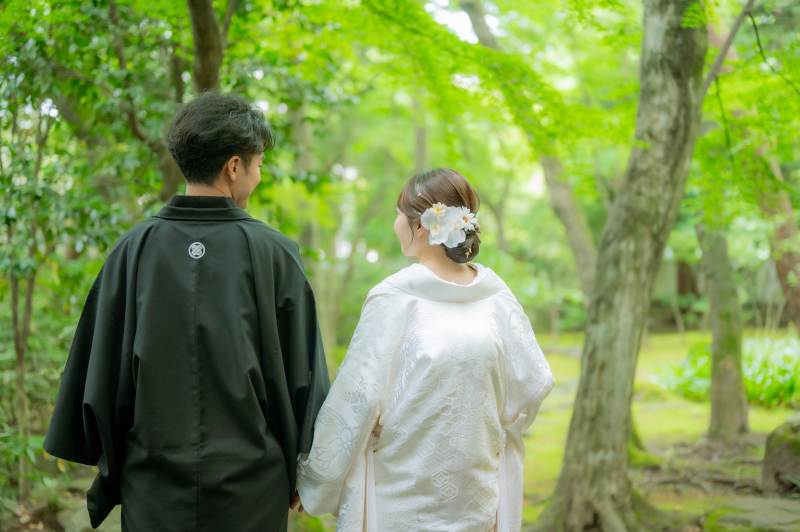 ポーズに動きをつけて、思い出に残る素敵なお写真を