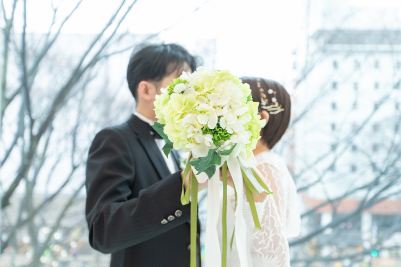 お顔隠しポーズ＊