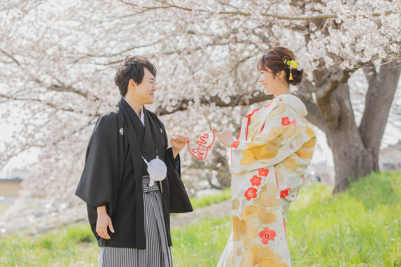 赤い糸が二人を繋ぐ♡