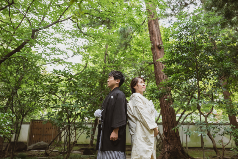 背中合わせショット