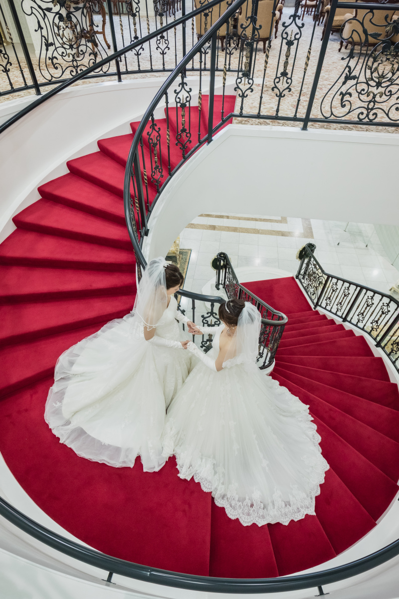 レッドカーペットの階段